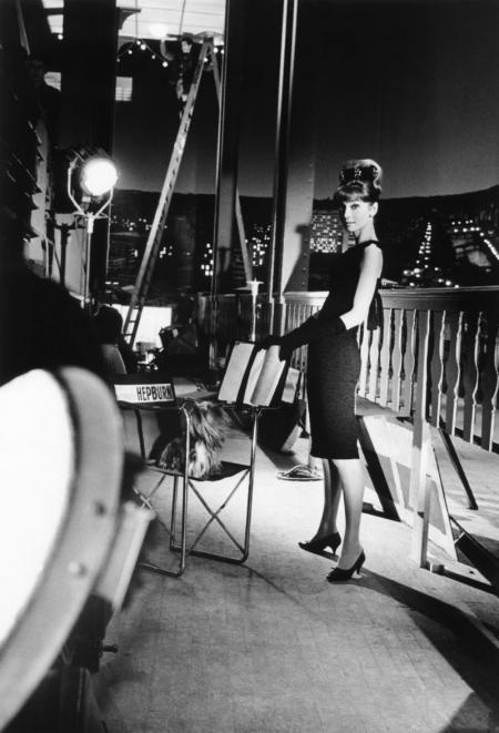 Tiết lộ tư liệu quý ảnh hậu trường Hollywood những thập niên trước - 5 Audrey Hepburn, 1962