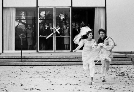 Tiết lộ tư liệu quý ảnh hậu trường Hollywood những thập niên trước - 15 Dustin Hoffman và Katharine Ross, 1967