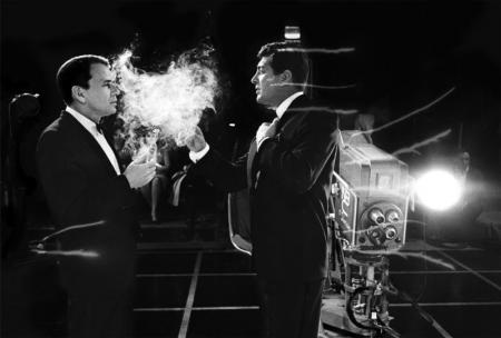 Tiết lộ tư liệu quý ảnh hậu trường Hollywood những thập niên trước - 9 Frank Sinatra và Dean Martin, 1962