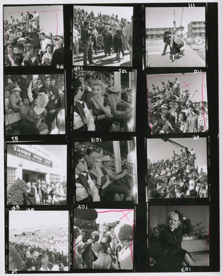 Ngắm hình hậu trường của các bộ phim xưa - 3 Marilyn Monroe trong Bus Stop (1956)