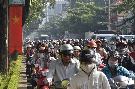 Các tuyến đường Võ Thị Sáu, Trương Định.... kẹt xe kéo dài.