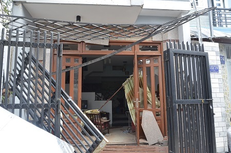 Nhiêu ngôi nhà xung quanh bị ảnh hưởng nặng nề