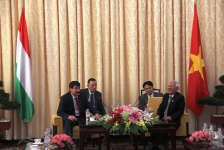 Tổng thống Hung-ga-ry 