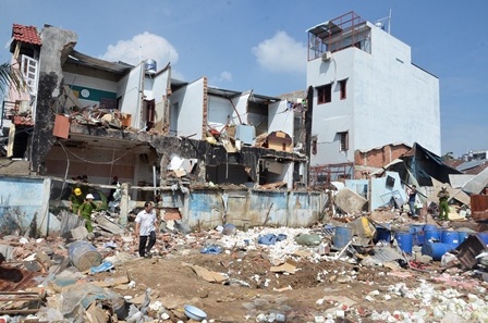 Hiện trường vụ nổ chi nhánh Công ty TNHH SX-TM Đặng Huỳnh