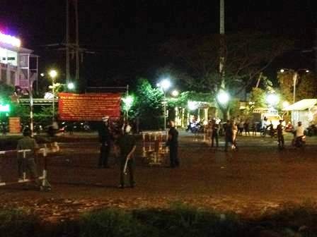 Nhiều tuyến đường ở quận 7 bị phong tỏa trong đêm