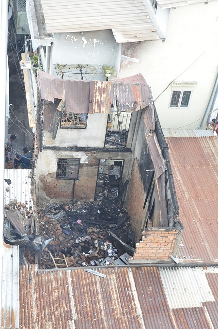 Hiện trường vụ cháy nhìn từ trên cao.