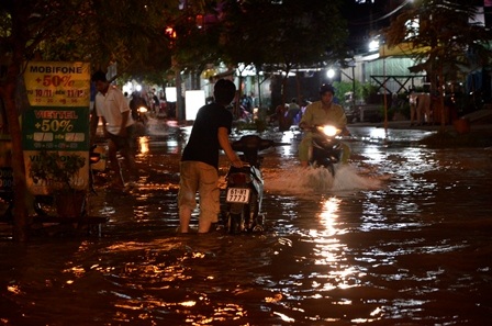 Máy bơm hoạt động hết công suất