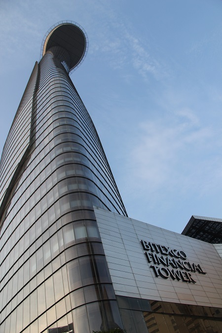 Tòa tháp Bitexco Financial Tower, nơi diễn ra chương trình bắn pháo hoa chào năm mới 2015