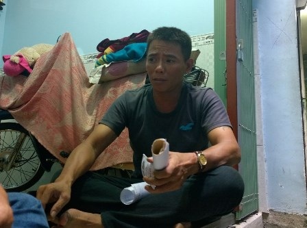 Vì sao bé trai bị bỏ rơi trên taxi chưa được về với người thân? - 1 Anh Đinh Gia Thuấn - người nhận là bố cháu bé bị bỏ rơi trên taxi