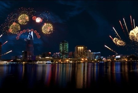 Đại tiệc pháo hoa chào năm mới ở tòa nhà cao nhất TPHCM đã sẵn sàng - 11 Đêm đại tiệc chào đón năm mới 2015 đã sẵn sàng