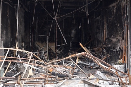 Bên trong quán karaoke Idol