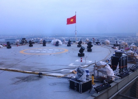 Dàn pháo hoa trên tầng 68 tòa nhà cao nhất TP HCM đã sẵn sàng
đón năm mới