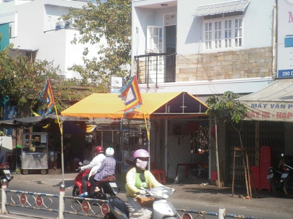 Hiện trường nơi bà Muội bị 2 thanh niên lạ mặt đâm chết.