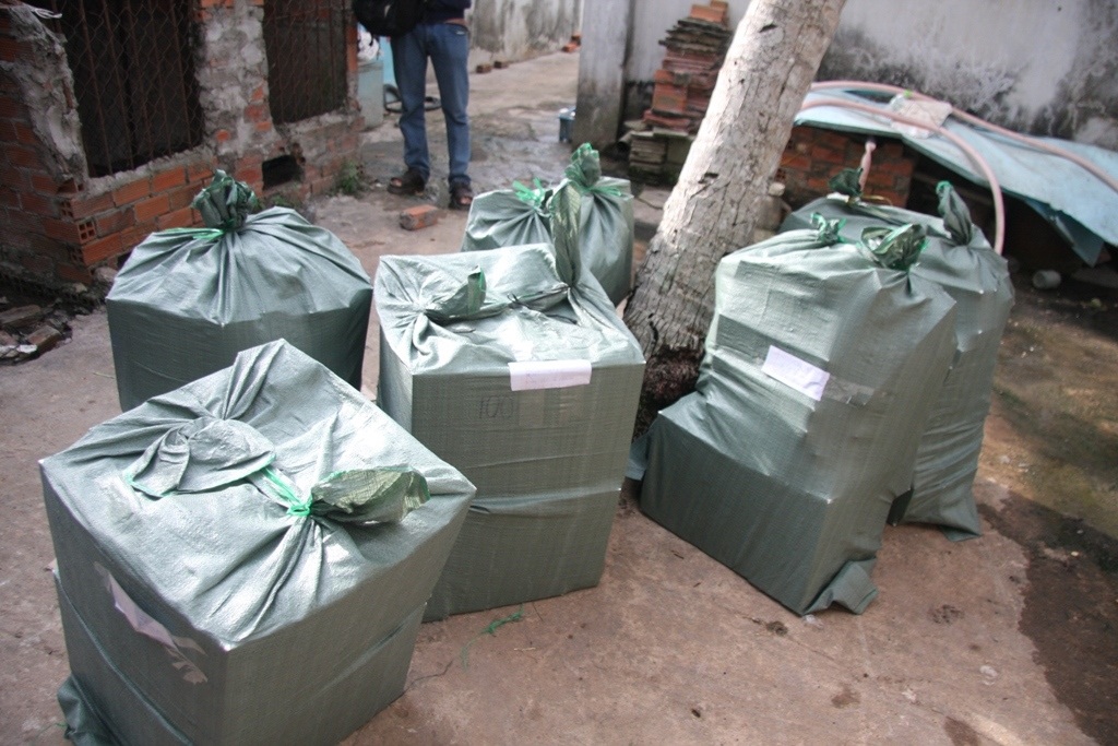 Số thuốc lá lậu mà công an thu giữ.