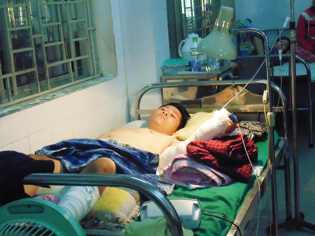 Thanh niên bị chém lìa tay trái đang dần phục hồi sức khỏe