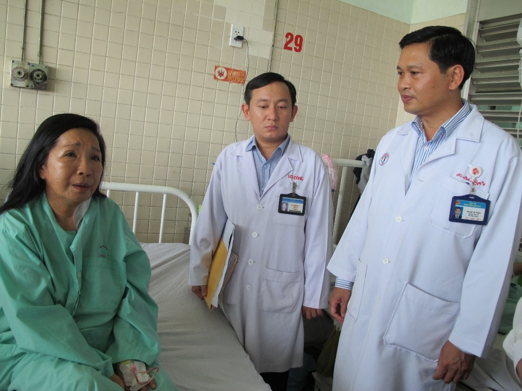 Nạn nhân Lâm Kim Hồng đang được điều trị tại Bệnh viện Chợ Rẫy