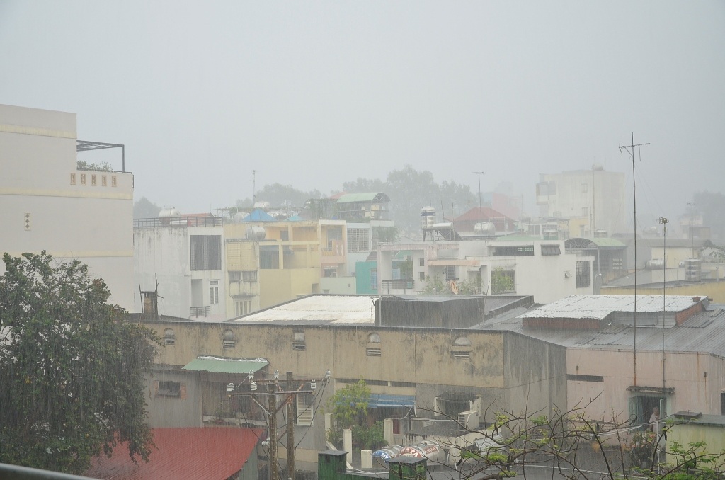 Mưa lớn trên khắp địa bàn TPHCM