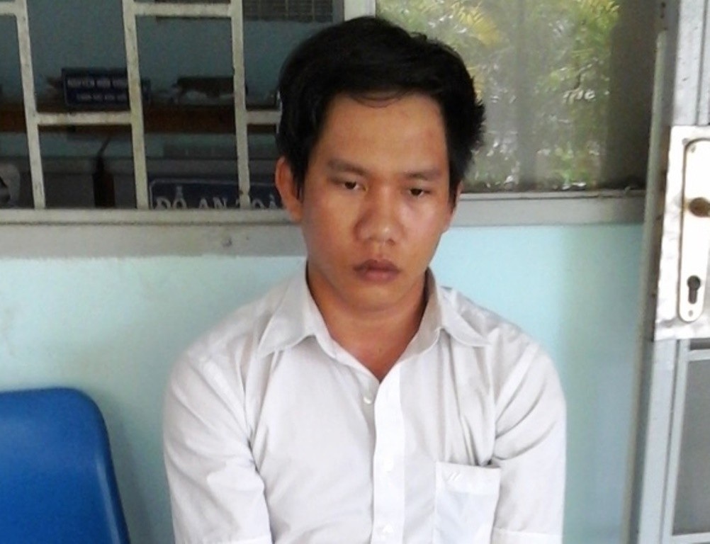 Cướp ô tô đem bán lấy tiền trả nợ - 1 Nguyễn Cao Trí tại cơ quan công an