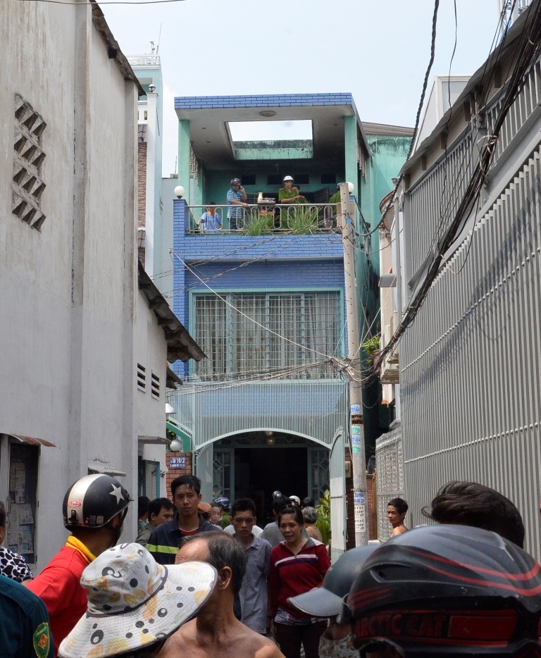 Căn nhà xảy ra cháy.