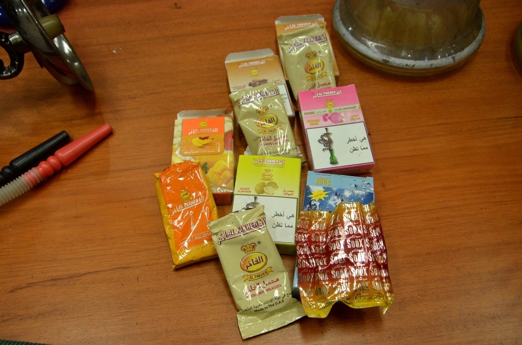 Thuốc shisha không rõ nguồn gốc bị thu giữ