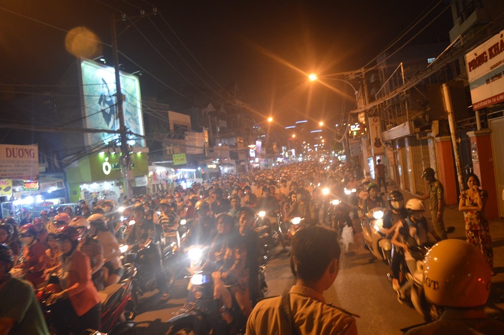 Vụ tai nạn khiến giao thông qua khu vực rối loạn.