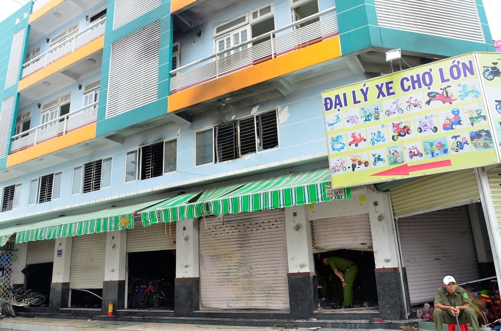 Cửa hàng mua bán xe đạp bị cháy