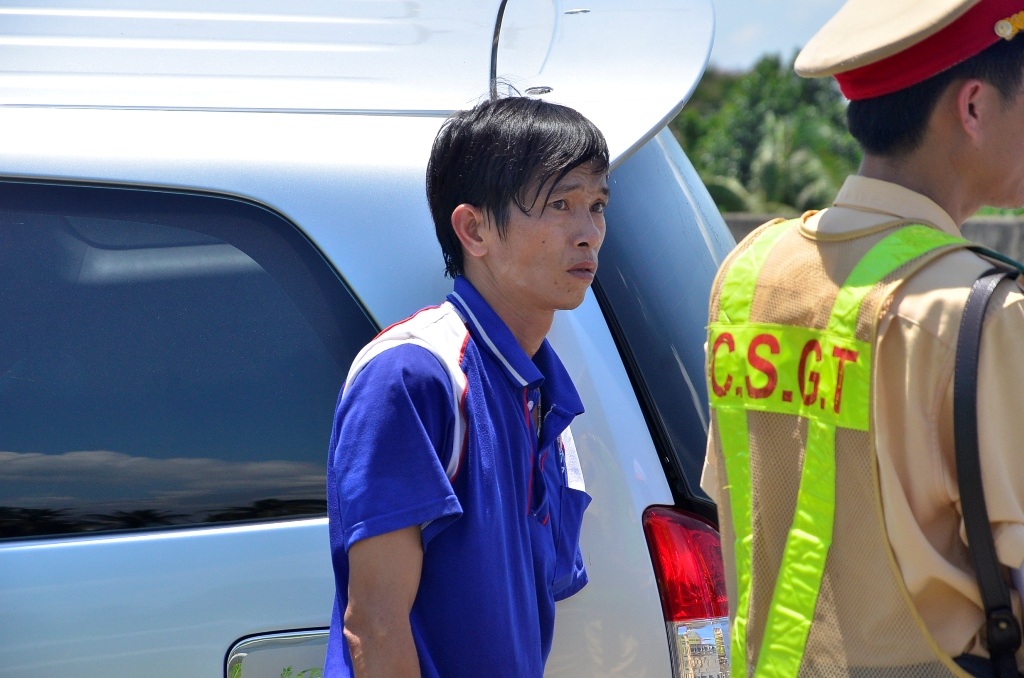 Tài xế xe 7 chỗ vẫn chưa hết hoảng loạn sau vụ tai nạn