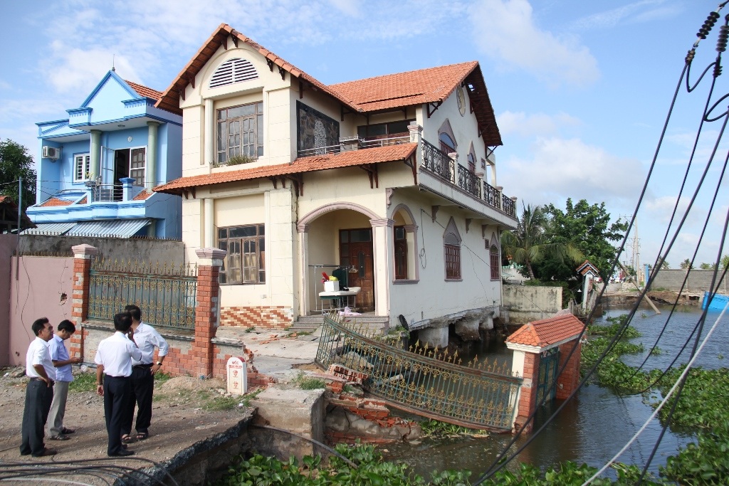 Nhiều ngôi nhà khác đang bị đe dọa