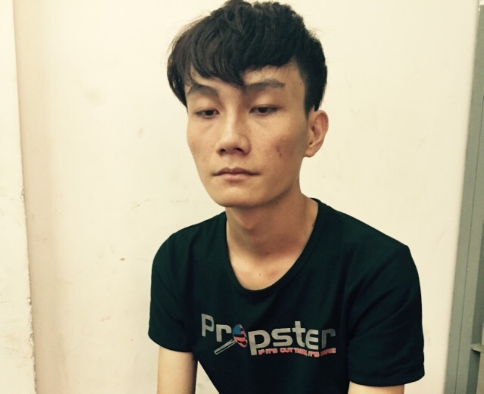 Nguyễn Ngọc Hiếu tại cơ quan công an