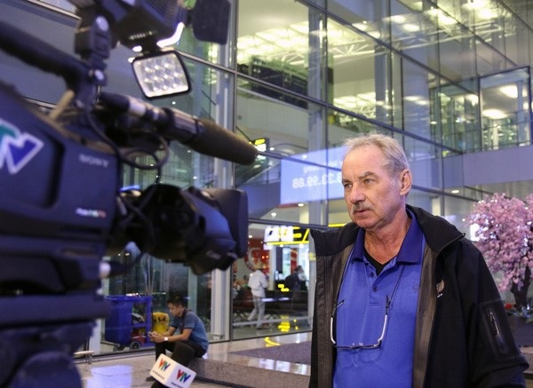 
HLV Riedl đã sẵn sàng cho cuộc đối đầu với đội tuyển Việt Nam
