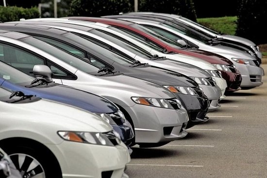 Ô tô mùa đại hạ giá: Vội mua xe, 1 tuần lỗ trăm triệu đồng - 1
Càng về cuối năm, giá nhiều mẫu xe càng giảm mạnh.