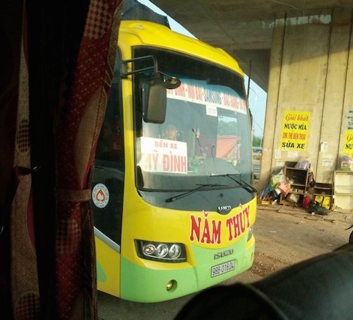 Mánh khoé lột xác xe dù của doanh nghiệp vận tải, cơ quan chức năng chịu thua? - Ảnh 2. Mánh khoé lột xác xe dù của doanh nghiệp vận tải, cơ quan chức năng chịu thua? - Ảnh 2.