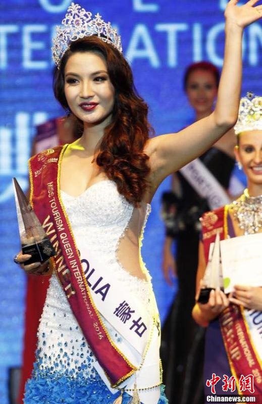 Đại diện Việt Nam lọt top 10 Nữ hoàng du lịch quốc tế năm 2016 - 5
Người đẹp Anu Namahir là thí sinh đầu tiên của Mông Cổ giành danh hiệu tại một cuộc thi nhan sắc quốc tế