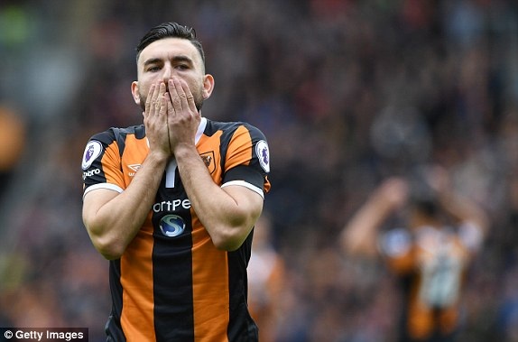 
Snodgrass tiếc nuối sau cú đá phạt không thành bàn
