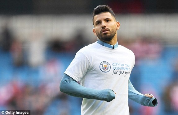 Man City 1-1 Southampton: Sự thất vọng của Guardiola - 2
Aguero đã trở lại đội hình xuất phát