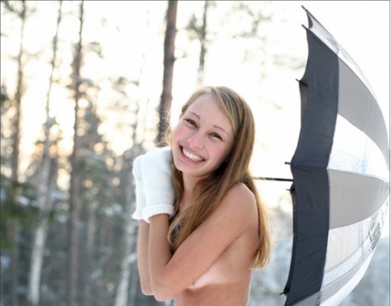 Rùng mình với những thú chơi độc, lạ trong trời rét căm - 8 Rùng mình với những thú chơi độc, lạ trong trời rét căm - 8