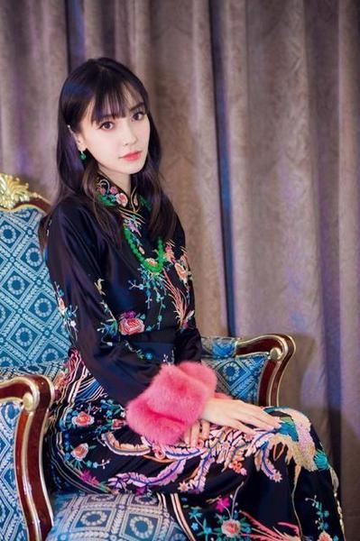 Angela Baby một mình dạo chơi trên đất Mỹ - 9 Angela Baby một mình dạo chơi trên đất Mỹ - 9