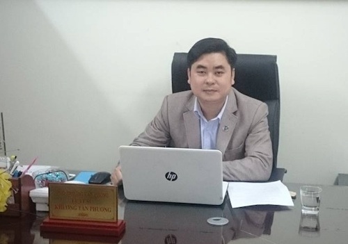 Lào Cai: Đang sinh sống ổn định, nhận “trát” thu hồi hết đất không một đồng bồi thường - 5
Luật sư Khương Tân Phương cho rằng quyết định thu hồi đất của gia đình bà Bỉnh có nhiều điểm bất hợp lý.