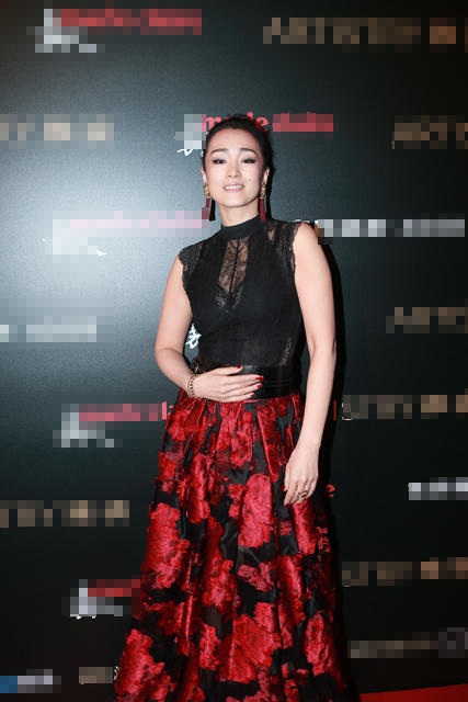 Đường Yên đẹp đôi bên bạn trai La Tấn - 14
Củng Lợi cũng có mặt tại sự kiện này.