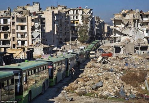 Nửa vạn phiến quân rời Aleppo cùng tuyên bố của Putin - 2 Nửa vạn phiến quân rời Aleppo cùng tuyên bố của Putin - 2