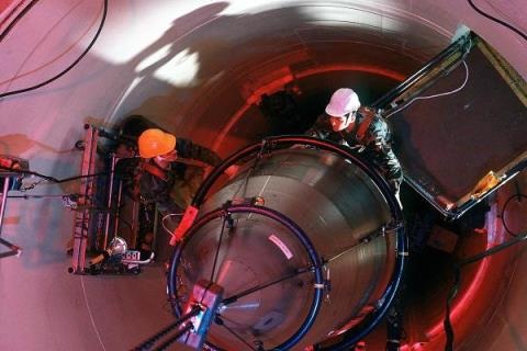 Sở hữu 400 ICBM và sự chênh lệnh cán cân Nga-Mỹ - 2 Tên lửa ICBM Minuteman III trong giếng phóng.