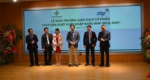 Cú "lướt sóng" kiếm triệu USD của chuyên gia Lê Xuân Nghĩa - 1 Cú "lướt sóng" kiếm triệu USD của chuyên gia Lê Xuân Nghĩa - 1