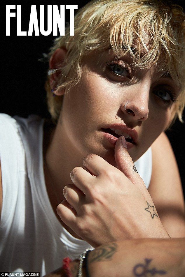 
Paris Jackson trên tạp chí Fluant, số tháng 10/2016
