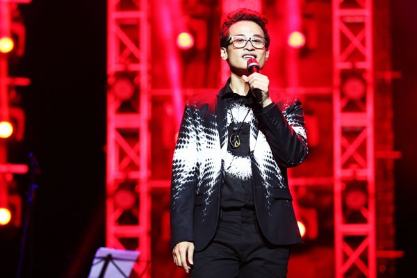 Hà Anh Tuấn: “Tôi là tỉ phú 72 tuổi cũng không trả cát- sê cho Phương Linh” - 15 Hà Anh Tuấn: “Tôi là tỉ phú 72 tuổi cũng không trả cát- sê cho Phương Linh” - 15