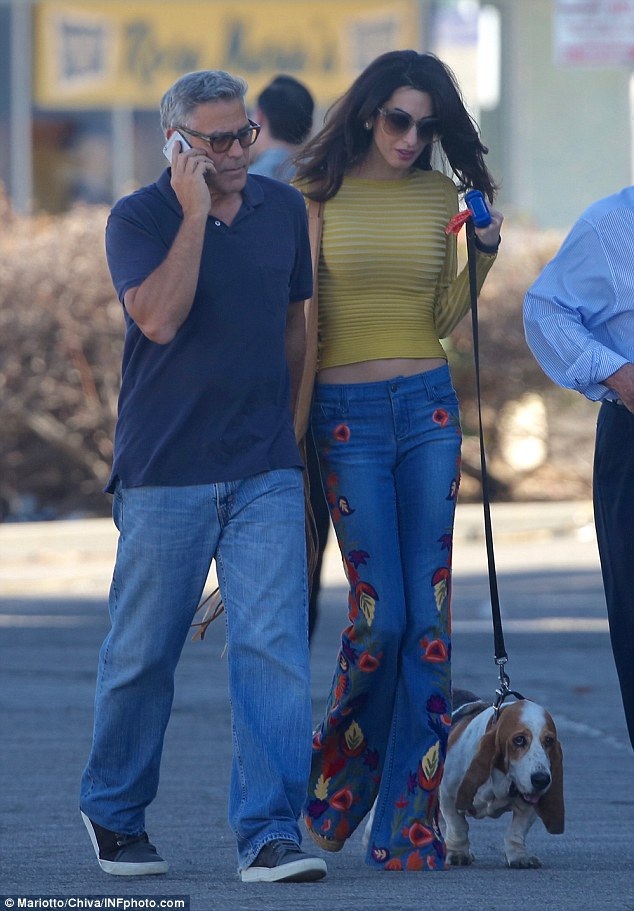 Vợ chồng George Clooney vẫn hạnh phúc như mới cưới - 6
Cô cũng được đánh giá cao về gu thời trang sành điệu