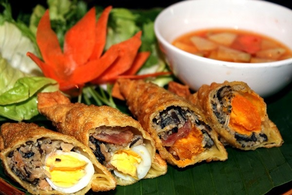 6 món ăn vặt mùa đông dưới 10.000 đồng, không thử "tiếc hùi hụi" - 1
Bánh gối nóng vàng trở thành món ăn vặt yêu thích