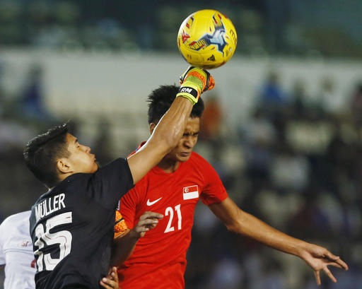 Chơi thiếu người, Singapore vẫn cầm hòa Philippines - 1
Singapore cầm hòa Philippines 0-0 dù chơi thiếu người