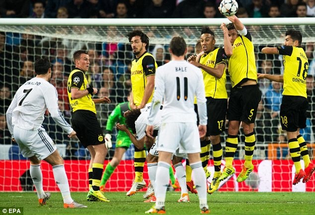 Dortmund - Real Madrid: Kinh điển tại Signal Iduna Park - 2
C.Ronaldo đang gặp vấn đề với HLV Zidane tại Real Madrid