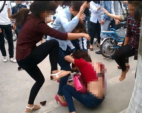 Sở GD-ĐT tỉnh Bà Rịa - Vũng Tàu cấm học sinh tung clip về bạo lực, nội dung không lành mạnh lên mạng xã hội (Ảnh minh họa)