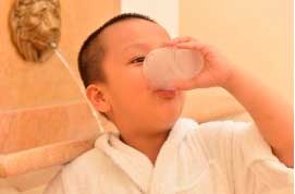 Hành trình điều trị viêm da cơ địa của cậu bé 6 tuổi - 8 Hành trình điều trị viêm da cơ địa của cậu bé 6 tuổi - 8